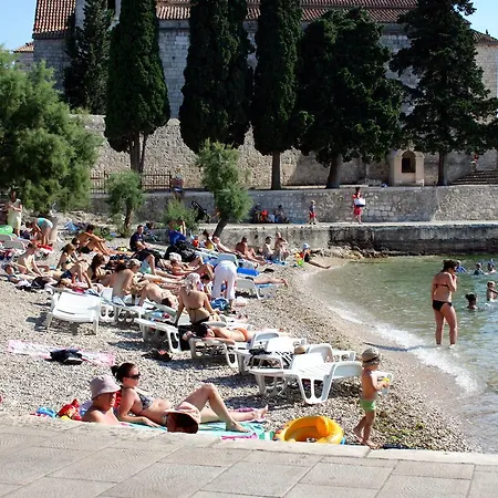 Studio Hvar 12353b *